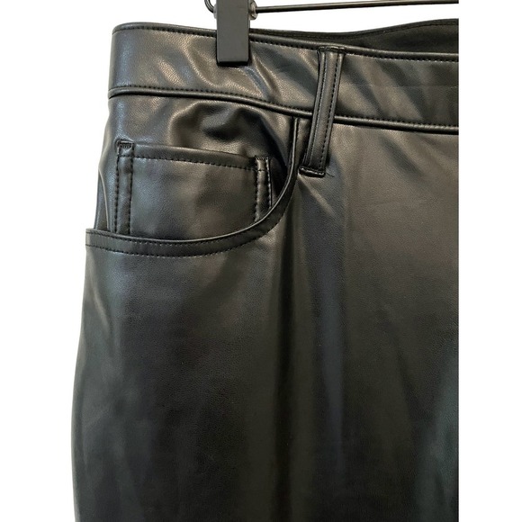 Abercrombie & Fitch The Ankle Straight Ultra High Rise Pants Black Faux Leather - Picture 8 of 13